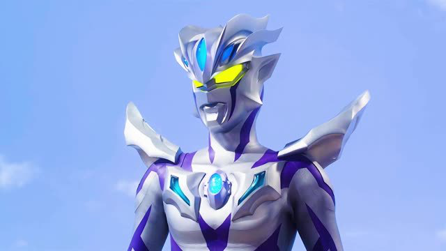 无限形态的一大优点:帅!"赛罗奥特曼