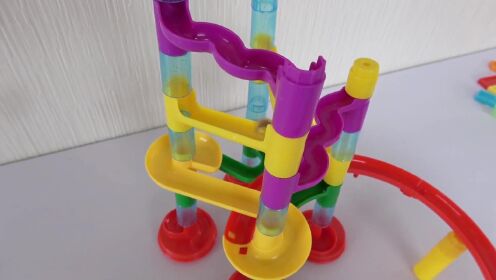 弹珠大闯关系列:彩色弹珠竞速通过多米诺骨牌恐龙之地_高清1080P在线观看平台_腾讯视频