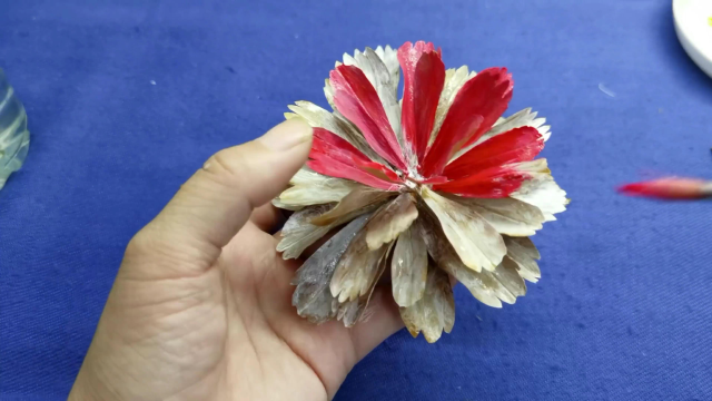 用树叶做的菊花,创意手工花详解教程