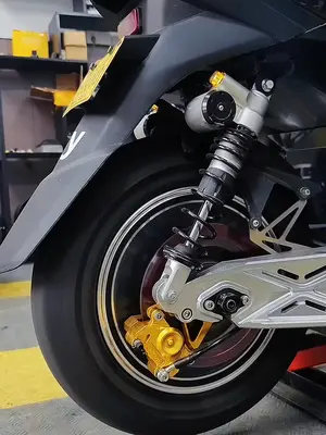 我的万拉万三代目见一个秒一个,能把你们认为最 的改装车#电摩