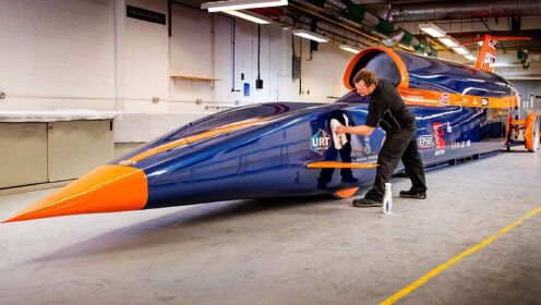 世界上最快的汽车，跑起来比飞机还快，时速最高1678公里