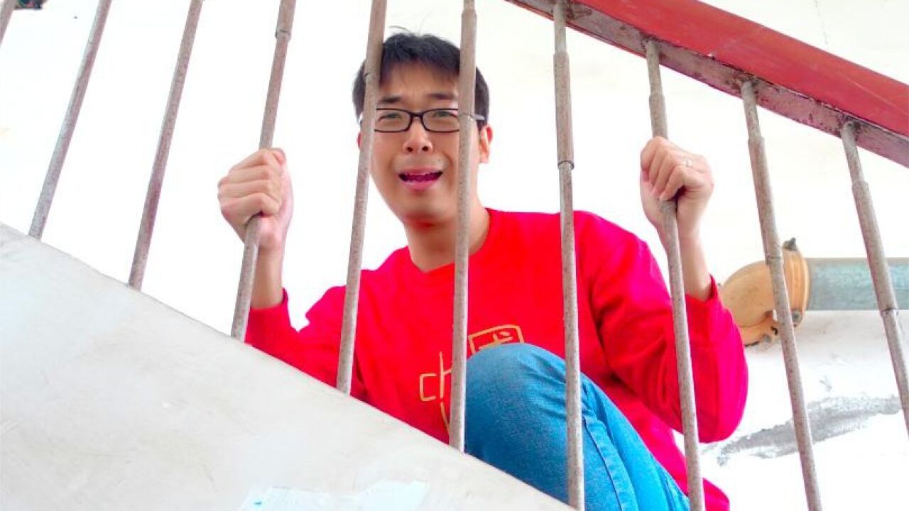 挑战24小时生活在楼梯间，方伟打翻了一筐乒乓球，这是为什么呢_高清1080P在线观看平台_腾讯视频