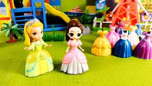安博公主帮助贝儿公主挑选最漂亮的公主裙