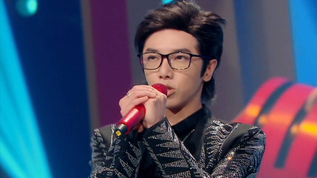 千万别让明星模仿明星!华晨宇模仿汪峰太神似,章子怡都惊到了