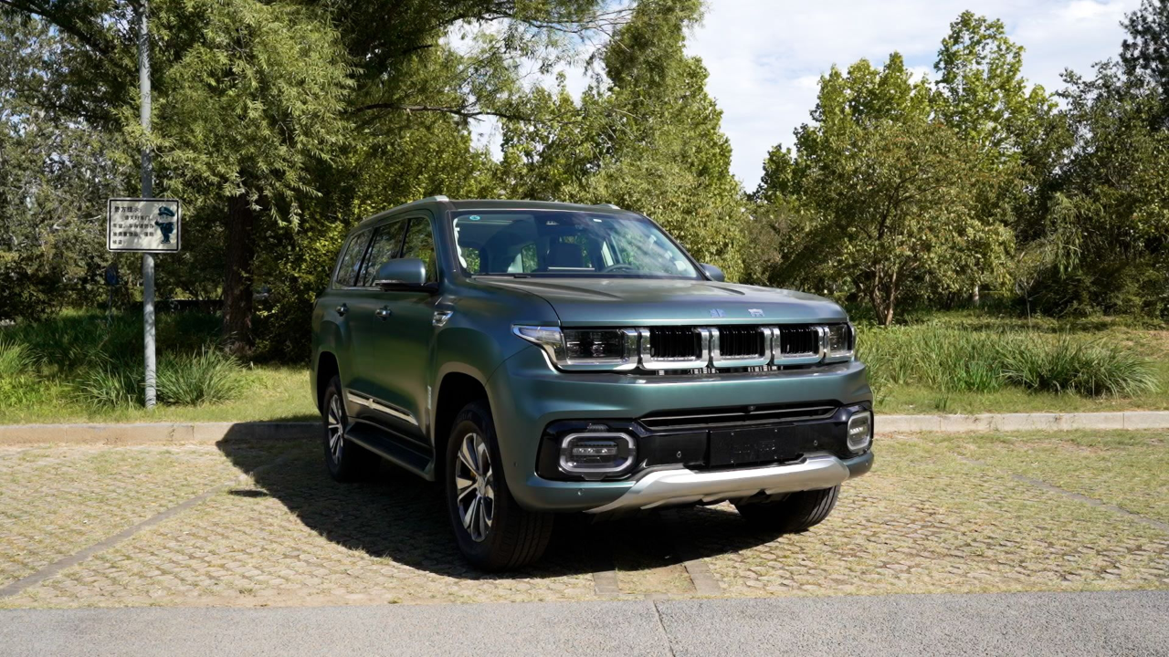 喝柴油搭载48v轻混 越野利器bj60千里版原厂续航妥妥1000km