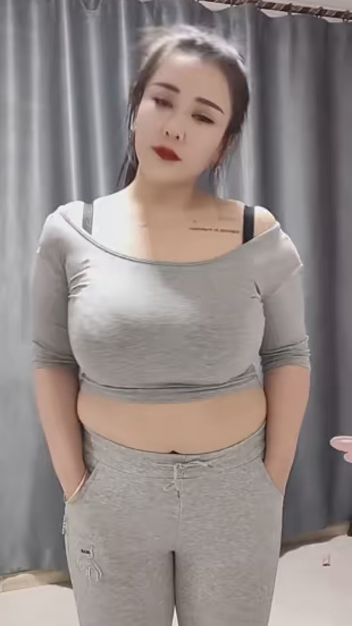 卖萌 #大胸 #美女摇 #身材秀 #性感美女