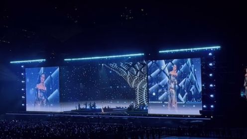 2023杨千嬅重庆演唱会，现场版《野孩子》很喜欢的一首歌！
