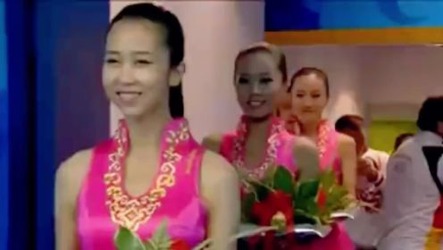 难怪当年感觉不太对 2008年北京奥运会颁奖时的礼仪小姐竟是她们