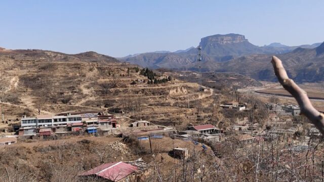 山西地形贪狼出阵,右水倒左,前朝华盖,夭门大开地户紧闭