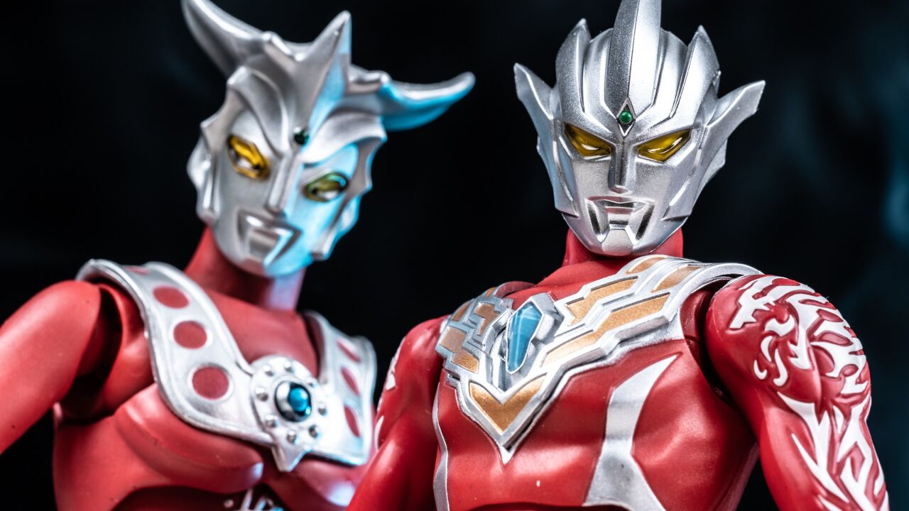 纹花臂的奥特曼?整挺好下次别整了.shf 银河格斗雷古洛斯评测