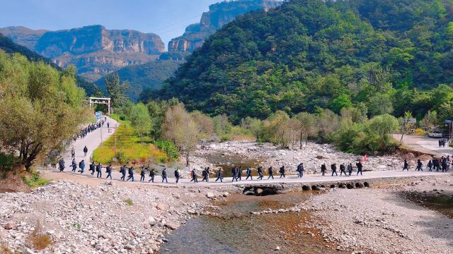 西安东方美术职业高中2022级学生河南林州太行山写生研学之旅