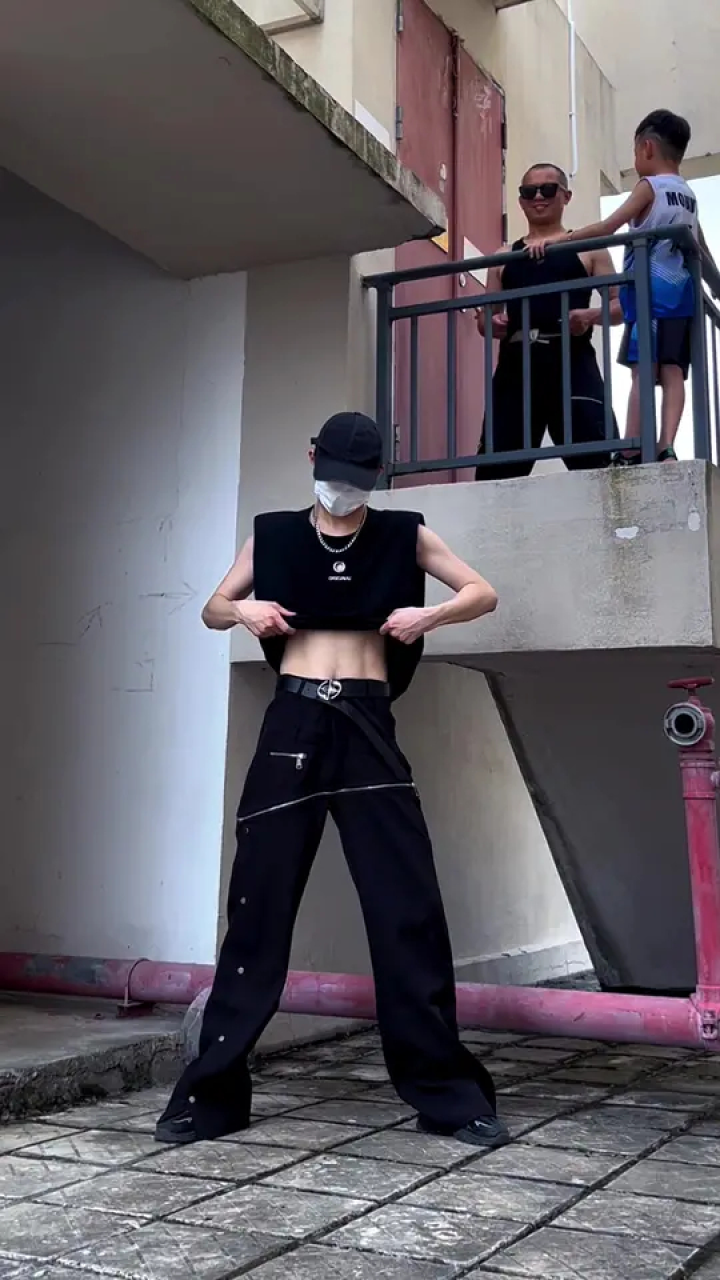 这才是猛男该跳的舞蹈 #腹肌 #父子