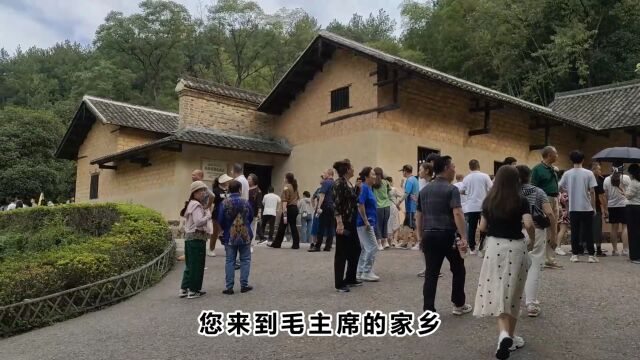 11月湖南韶山旅游继续红火,除了中老年团队还有青少年研学旅行