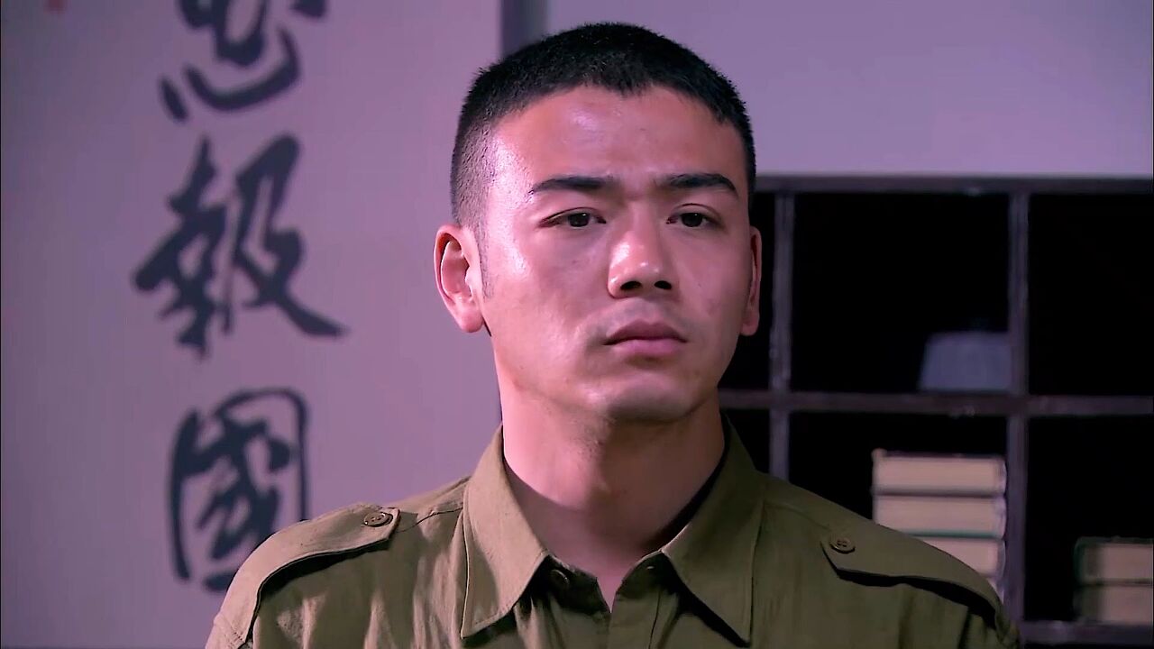 牧良逢意外收编一群土匪,不料却给部队带来灭顶之灾