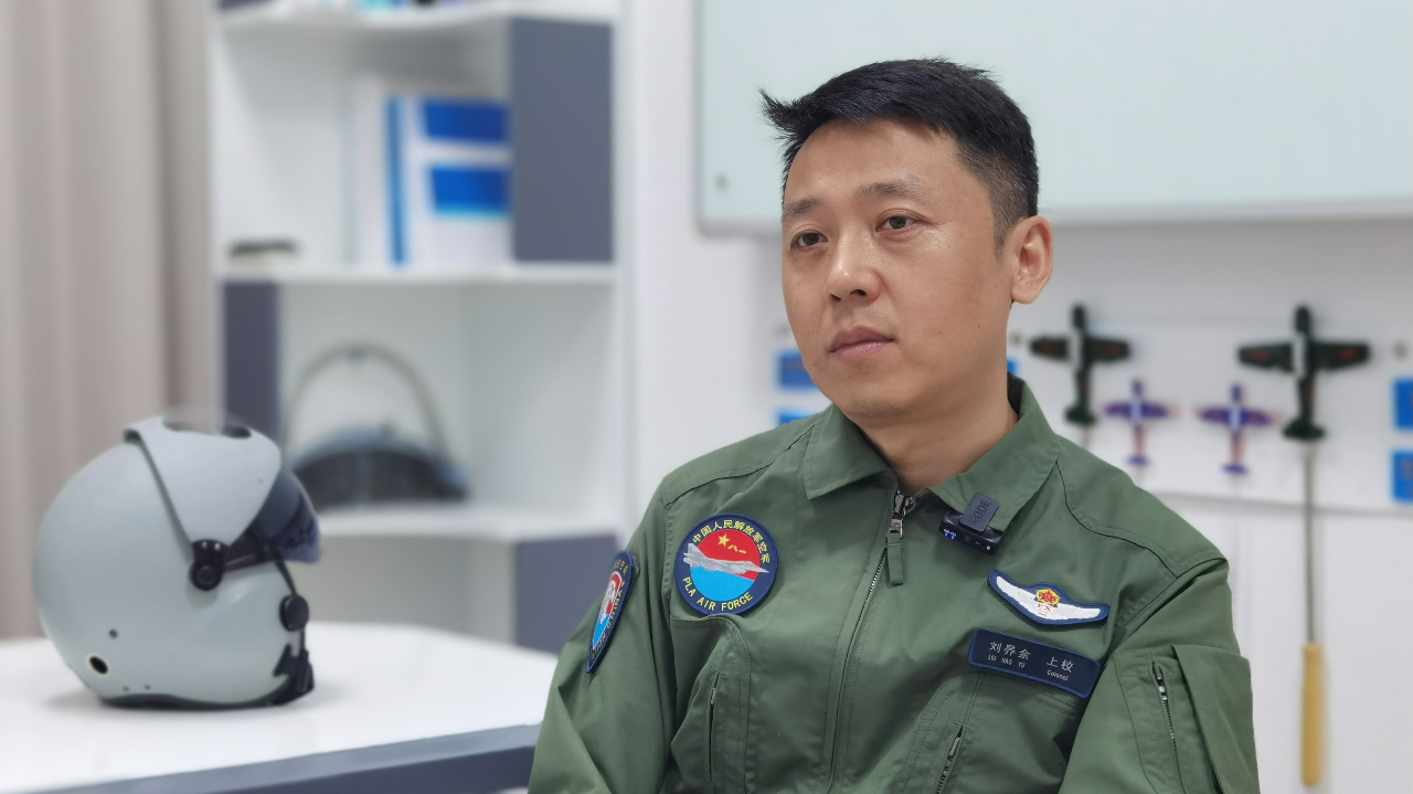 为何飞行员的第一架飞机总是它?揭秘61年来初教