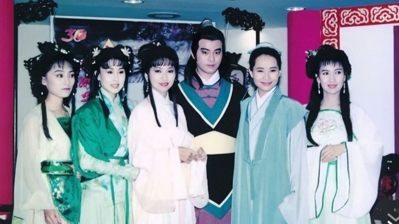 92版新白娘子传奇售后,时隔31年演员重聚游西湖,张玉堂帅气依旧