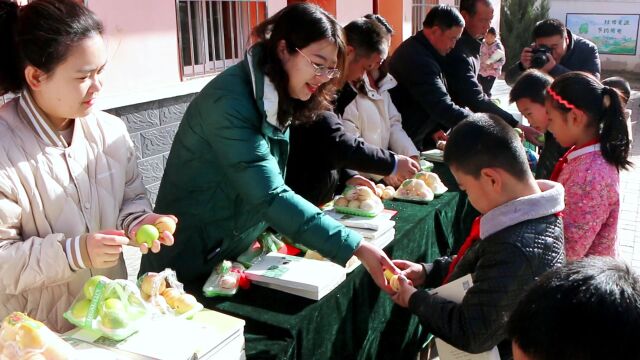 “最是书香能致远”平凉市2023经典书籍捐赠仪式在余寨小学举行