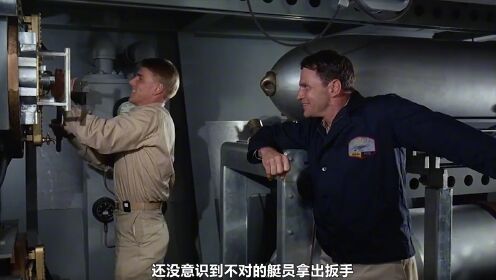 经典战争片《大北极》，美苏特攻队为了争夺太空舱，上演生死时速