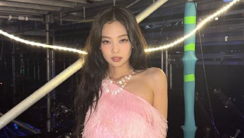 Jennie闯美不易，出道剧《偶像漩涡》因争议太大，第二季已被取消