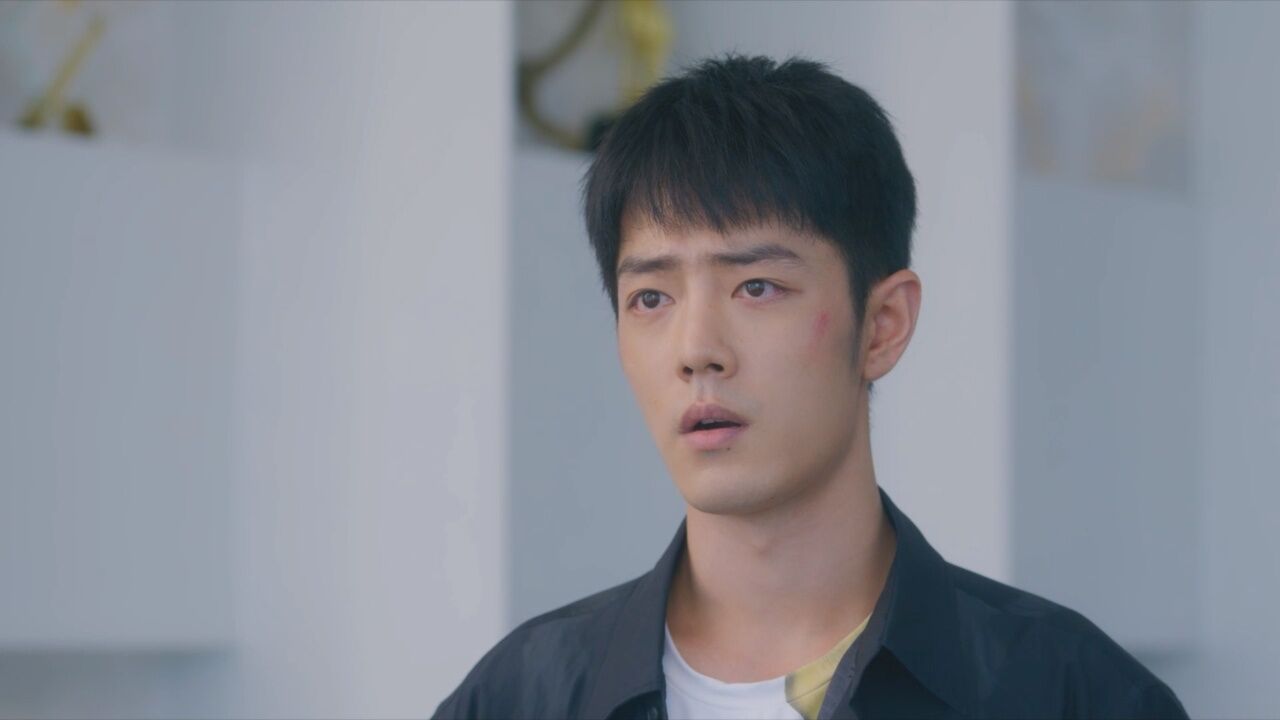 《骄阳伴我》肖战给老板道歉申请站好最后一班岗,老板被打动没开除他