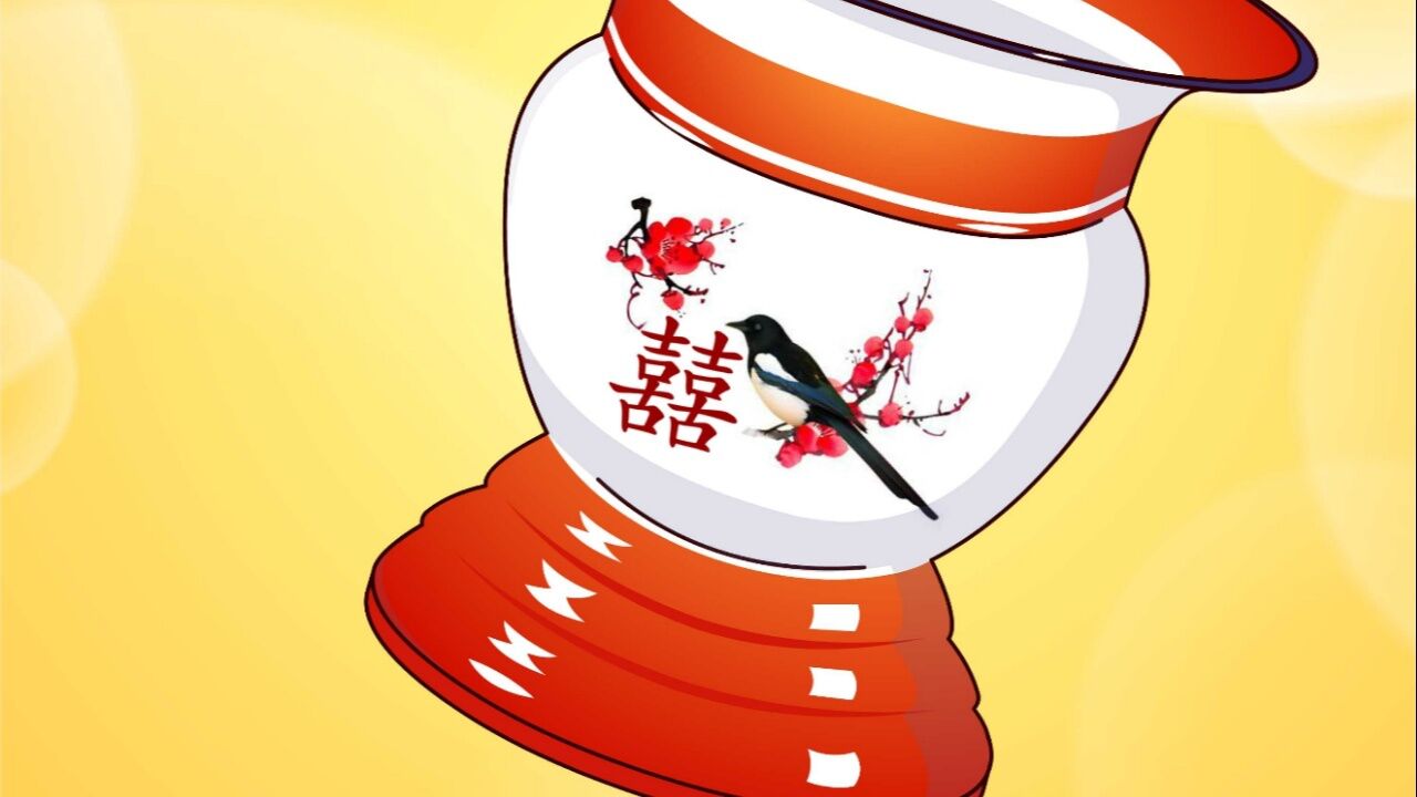 没有一个搪瓷痰盂能逃出老外的双手,因为他们都会被强行端上餐桌代替