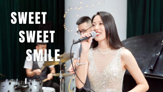 Jess 演唱《Sweet sweet smile》