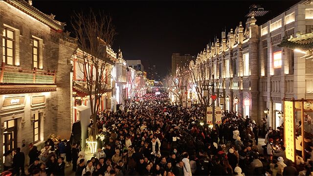 太原钟楼街跨年夜都是人人人人人