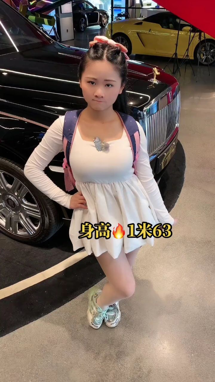 罗悠悠歌手舞蹈: 小金人砗砗1米4吗?,我的身高1米63