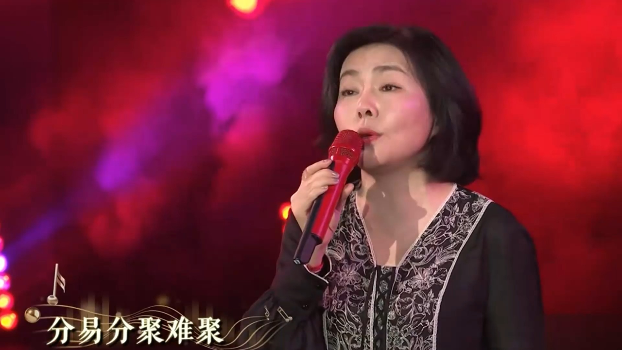 原唱魏雪漫现场《滚滚红尘》,这般凄美忧伤,好听到想哭