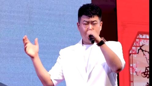 陕北歌手刘建东演唱《一壶老酒》,感情真挚,令人感动