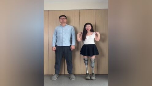 就是你啦!和我们一起跳这个甜甜的舞蹈吧.