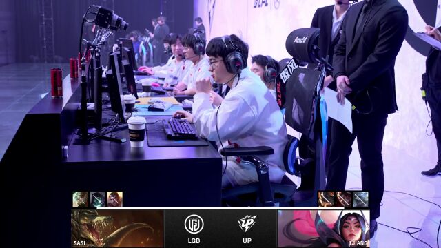 LPL第二赛段 UP vs LGD solo选边权