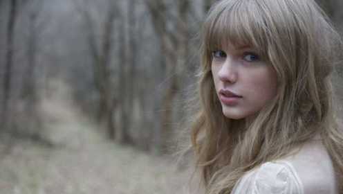 Taylor Swift《Safe And Sound》（电影《饥饿游戏》插曲）