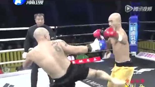 武僧一龙5次KO欧洲冠军 大秀醉拳暴打对手