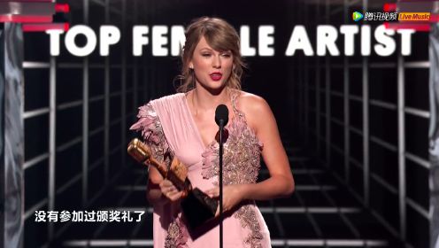 年度最佳女艺人：Taylor Swift（2018公告牌音乐奖）