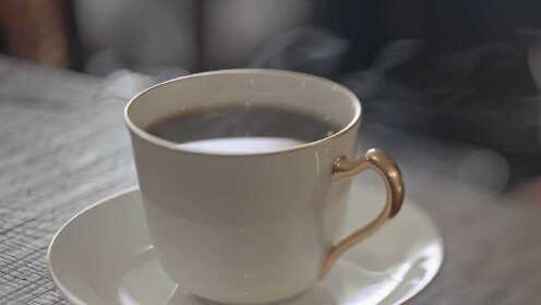 手冲咖啡也是带“情绪”的！咖啡师为陈粒调配黯然销魂咖啡