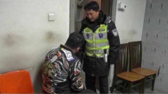 老赖乘机出行 冒用身份被拘