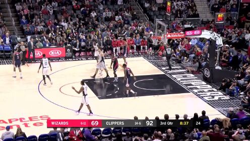 《NBA全场回放》【原声回放】奇才vs快船第3节 哈雷尔欧洲步准压哨