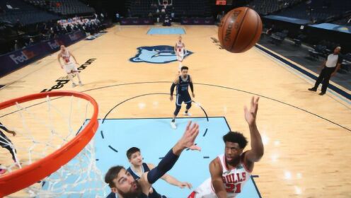 《NBA全场集锦》【纯享】公牛vs灰熊精华回放 瓦兰26+14莫兰特平筐战斧