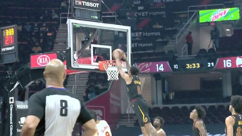 《NBA骑士》平地再现一声惊雷 塞克斯顿击地妙传斯蒂文斯肆虐篮筐
