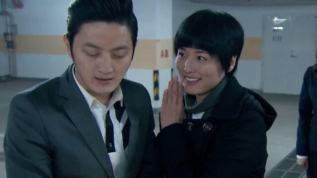 《幸运兔精灵》第38集01:咆哮妹妹想签约出道,却被王美丽拦截阻止