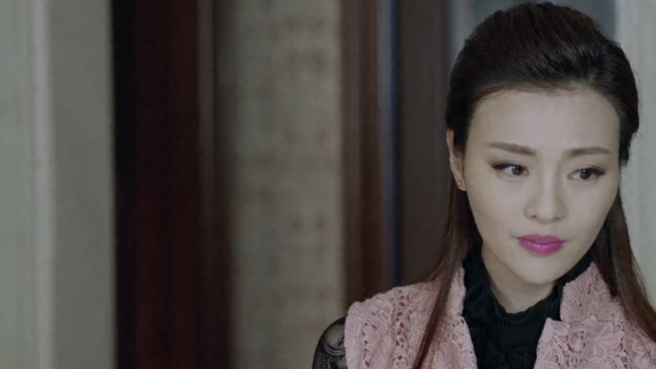 《我们的爱》第21集01:李父恳求李梦竹出卖药品研发技术,李梦竹不堪