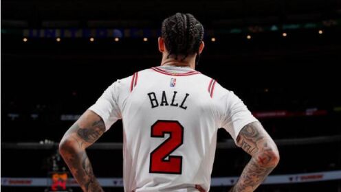 《NBA全场集锦》【球星】球哥vs骑士集锦 连续送出手术刀精准妙传
