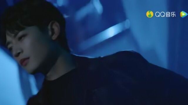 珉豪《Heartbreak》MV