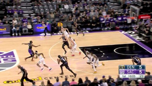《NBA全场集锦》配合天衣无缝！约基奇超远长传助飞巴顿滑翔单臂劈扣