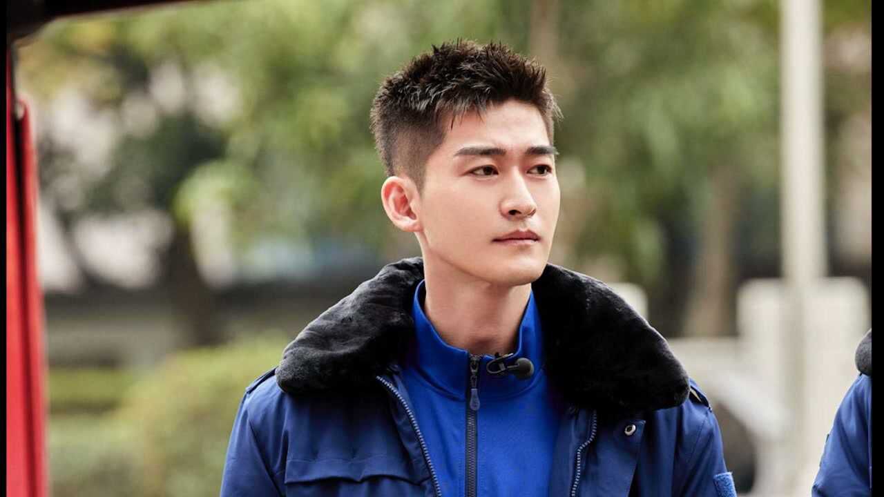 爷青回!张翰打篮球梦回慕容云海