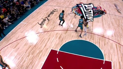 《NBA全场集锦》开始你的表演 库里张弓搭箭命中三分