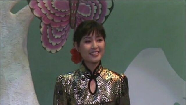 春晚常客殷秀梅演唱《春天 你在哪里》