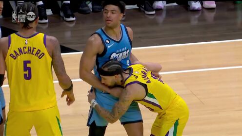 《NBA全明星》打得好奖励一个老六！阿尔瓦拉多化身捆仙绳锁住格莱姆斯
