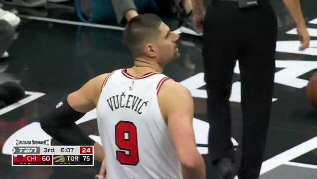 NBA季中锦标赛小组赛：公牛vs猛龙第3节英文原声回放